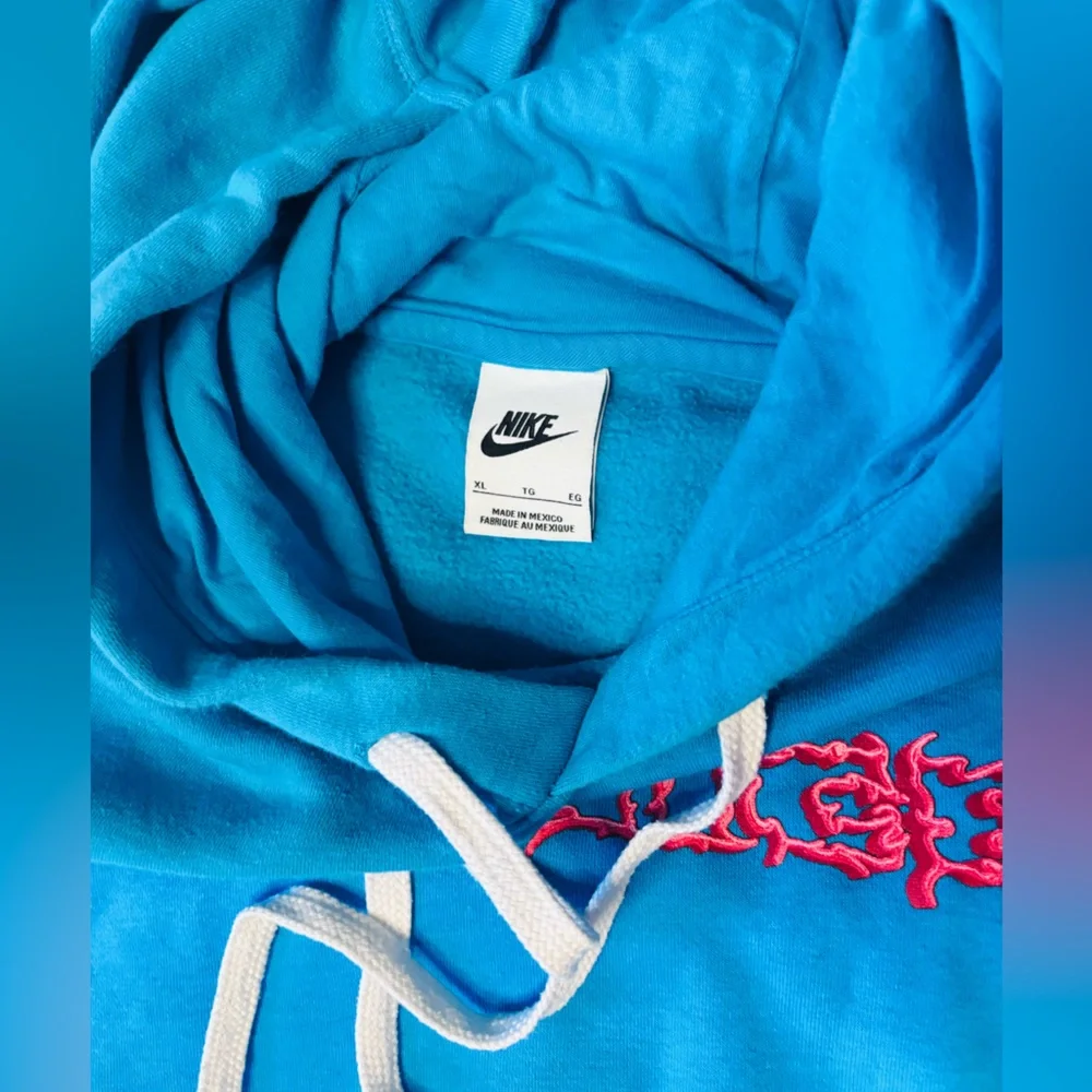 Nike Be Nice Blue Pullover Hoodie XL Embroidered Swoosh Back